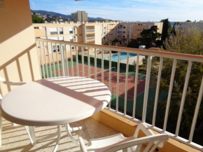 Appartement tout équipé au Lavandou avec TV et lave-vaisselle - FR-1-308-105